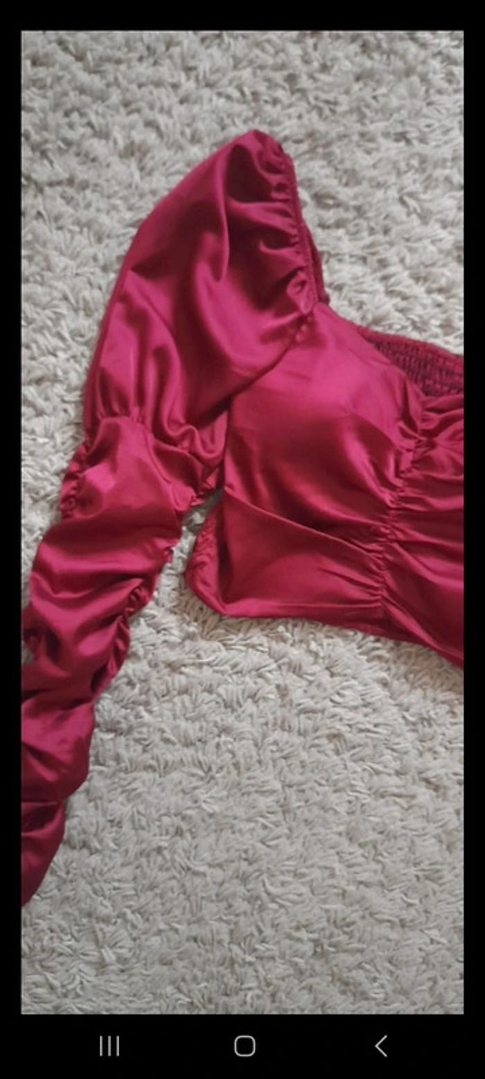 Crop top manches longues satiné - photo numéro 3