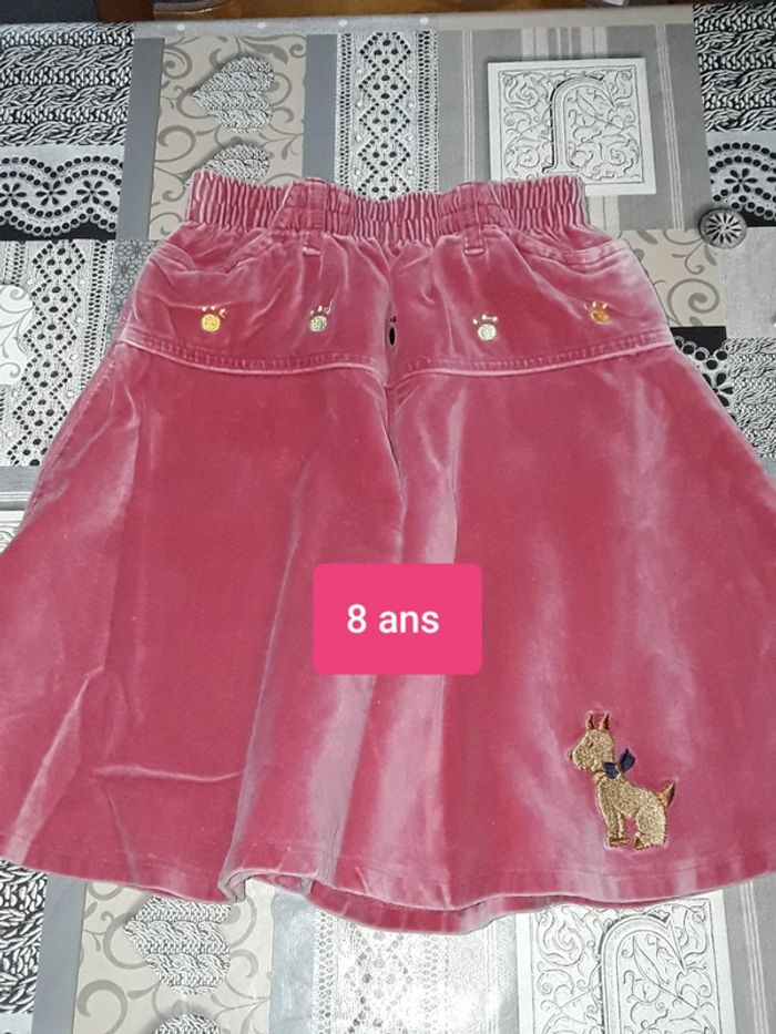 🔮 Jupe en velours rose en 8 ans 🔮