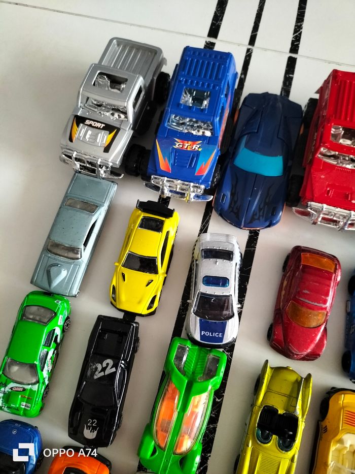 Jouet 🩵 Lot de 50 voitures - photo numéro 7