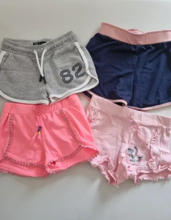 Lot 4 shorts
