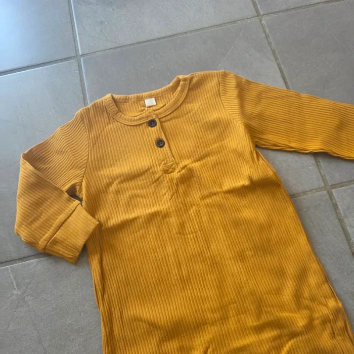 Lot 2 grenouillères pyjama 18 mois - photo numéro 2