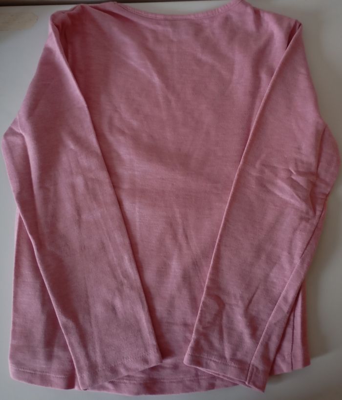 Pull sweat ,8 ans, ,coton polyester rose ,argenté et motif Elsa ,Reine des neiges. Disney . Parfait état . - photo numéro 8