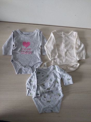 Bodys fille 1 mois
