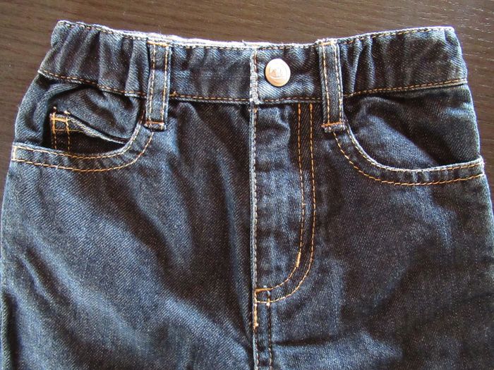 Pantalon jean's fille Petit Bateau 6 mois + don de vêtements - photo numéro 2
