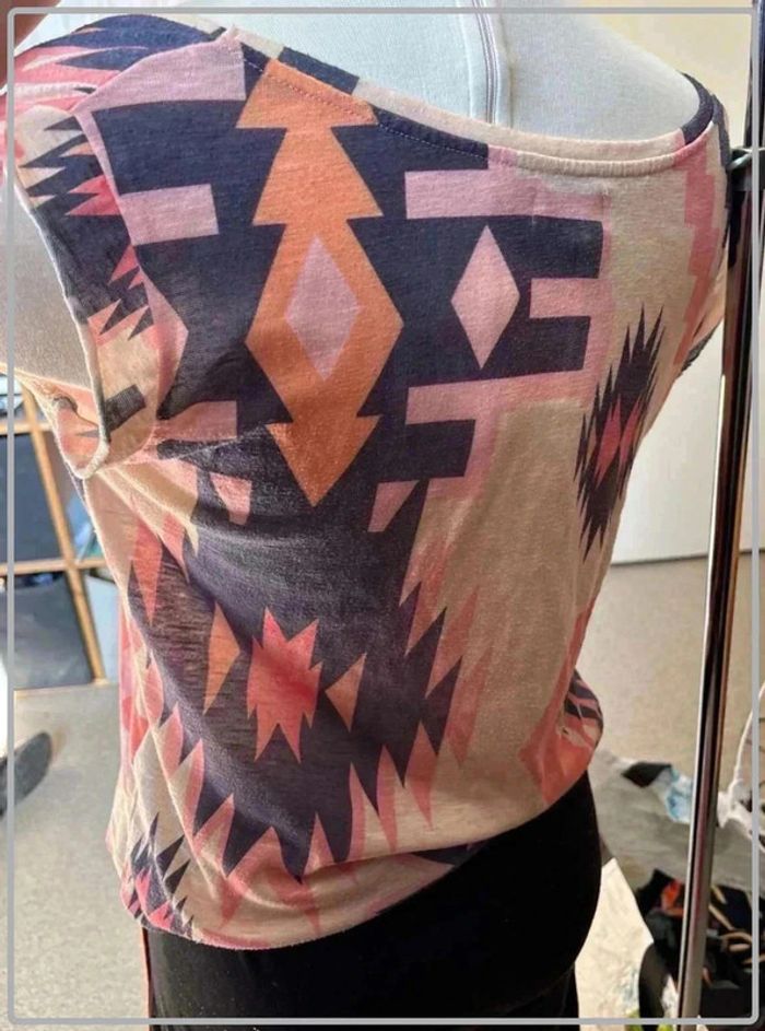 T shirt taille 38 marque Zara - photo numéro 4