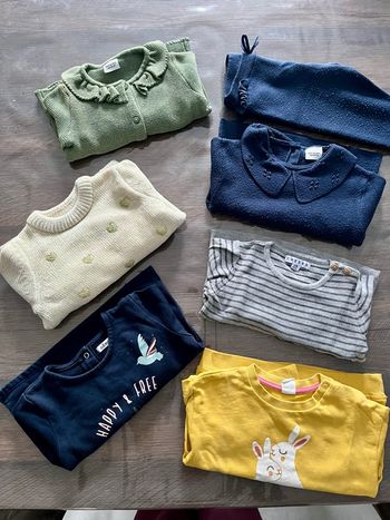 Lot pulls fille 24 mois