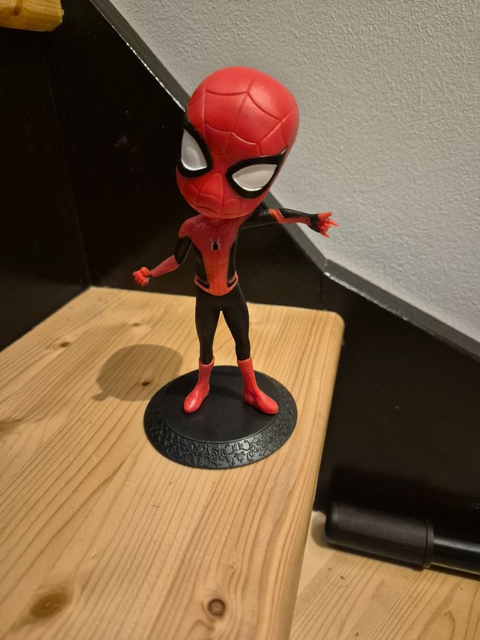 Figurine avangers spider man