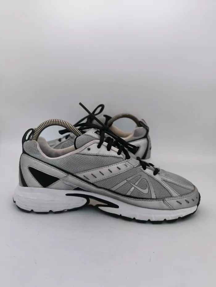Baskets femme Nike Dart 6 Taille 40 - photo numéro 3