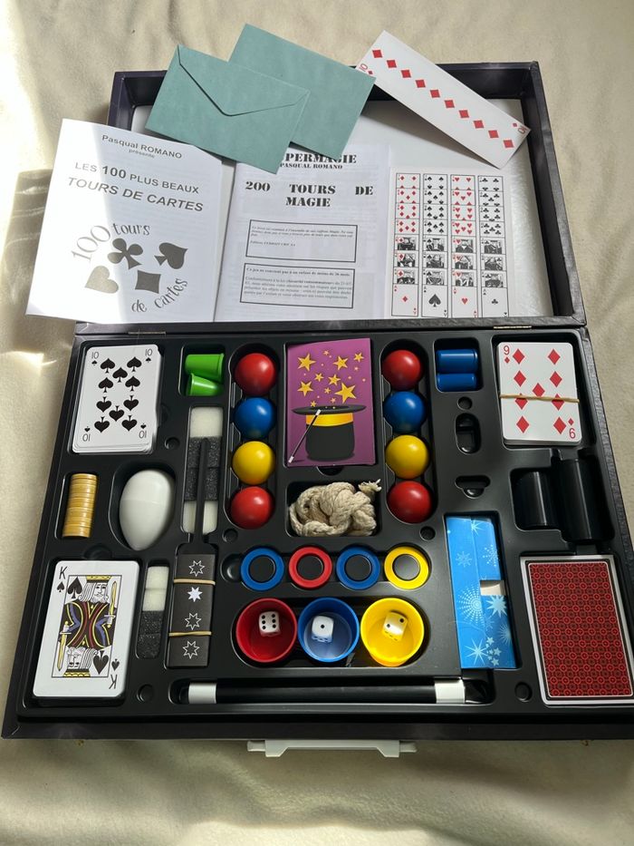 Valise de magicien 300 tours magie et cartes - photo numéro 8