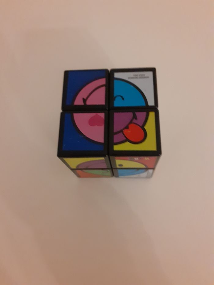 Rubiks cube smiley - photo numéro 2