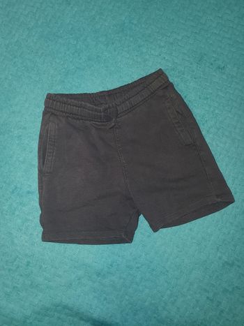 Short Zara 4/5 ans