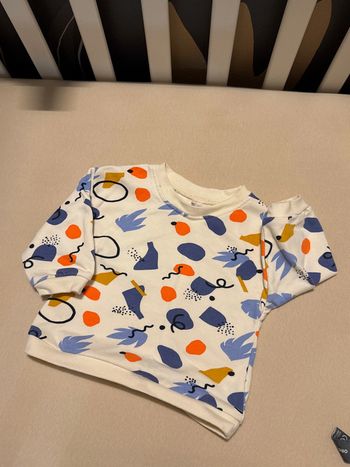 Comme neuf pull 9 mois