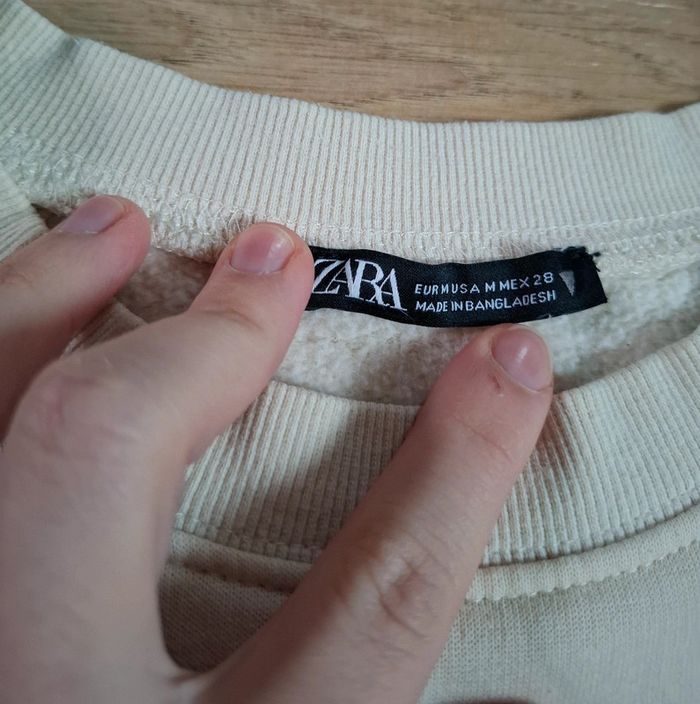 Pull/sweat cropped zara taille M - photo numéro 2