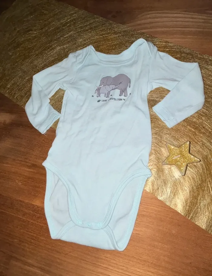 Lot de 4 bodies tex dont 1 orchestra 18 mois - photo numéro 2