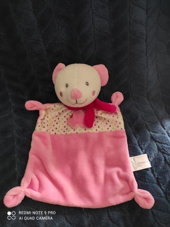 souris rose et blanche nicotoy