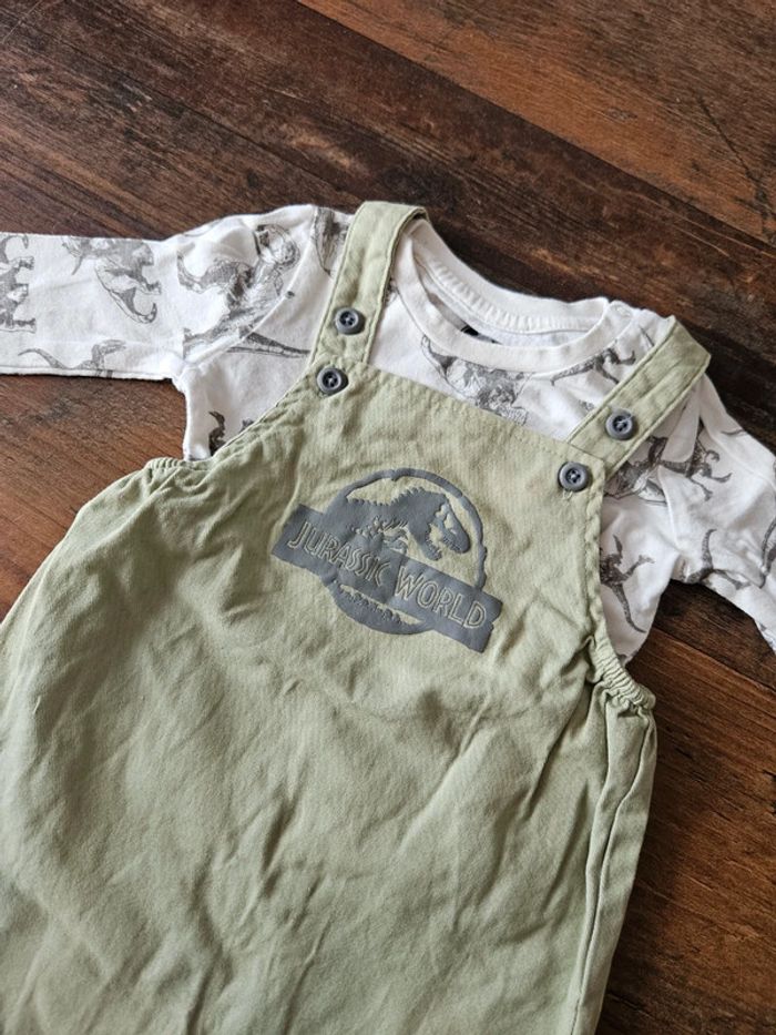 Salopette + t-shirt manches longues Jurrasic World 12mois - photo numéro 2