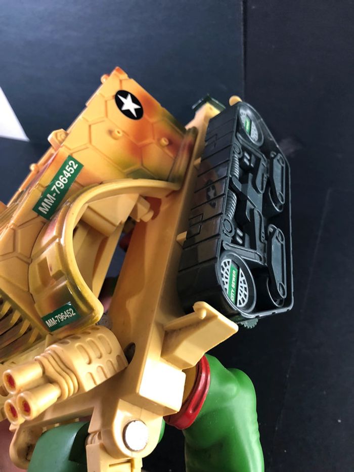 Tank Raphael Teenage Mutant Ninja Turtles Mutant Carrier. Pour pièces réparation TMNT - photo numéro 12