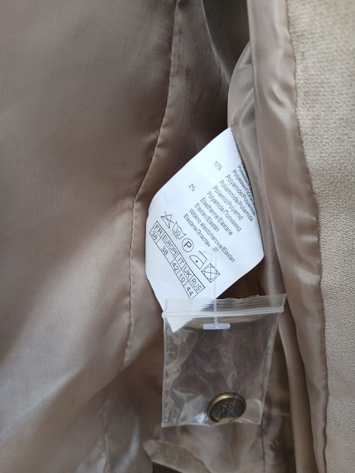 Veste cintrée imitation daim avec dentelles - photo numéro 7