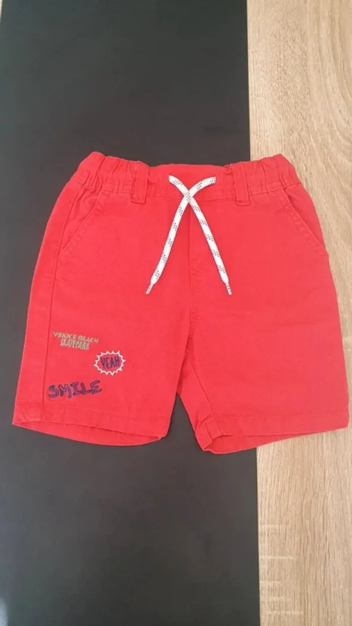 Short 2 ans