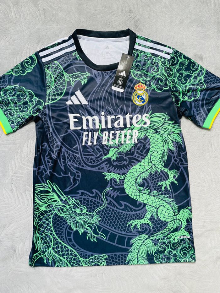 Maillot concept foot Réal Madrid noir et vert dragon taille S