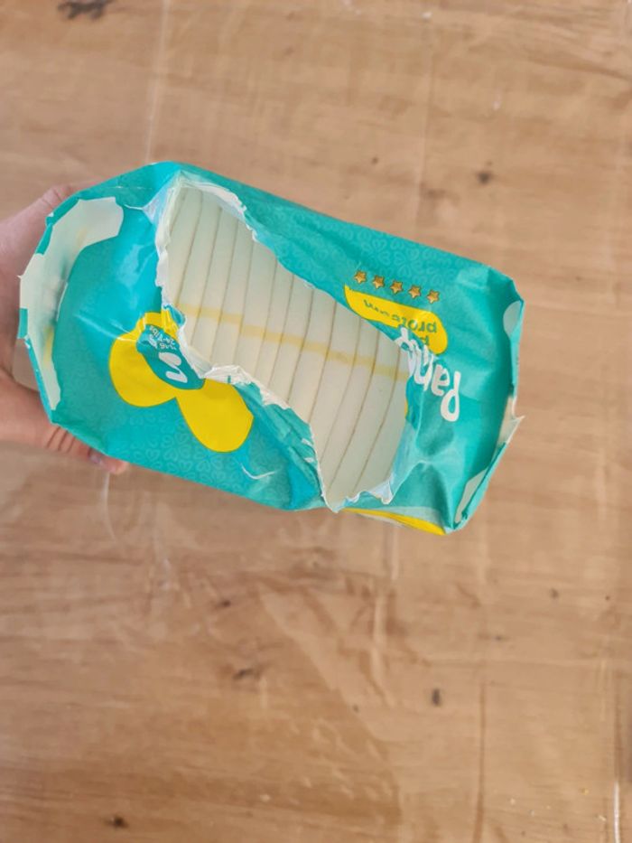 Paquet couches taille 5 pampers - photo numéro 4