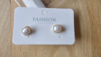 boucle d'oreilles fantaisie