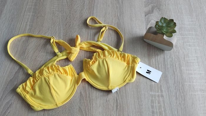 Maillot de bain jaune neuf - photo numéro 2