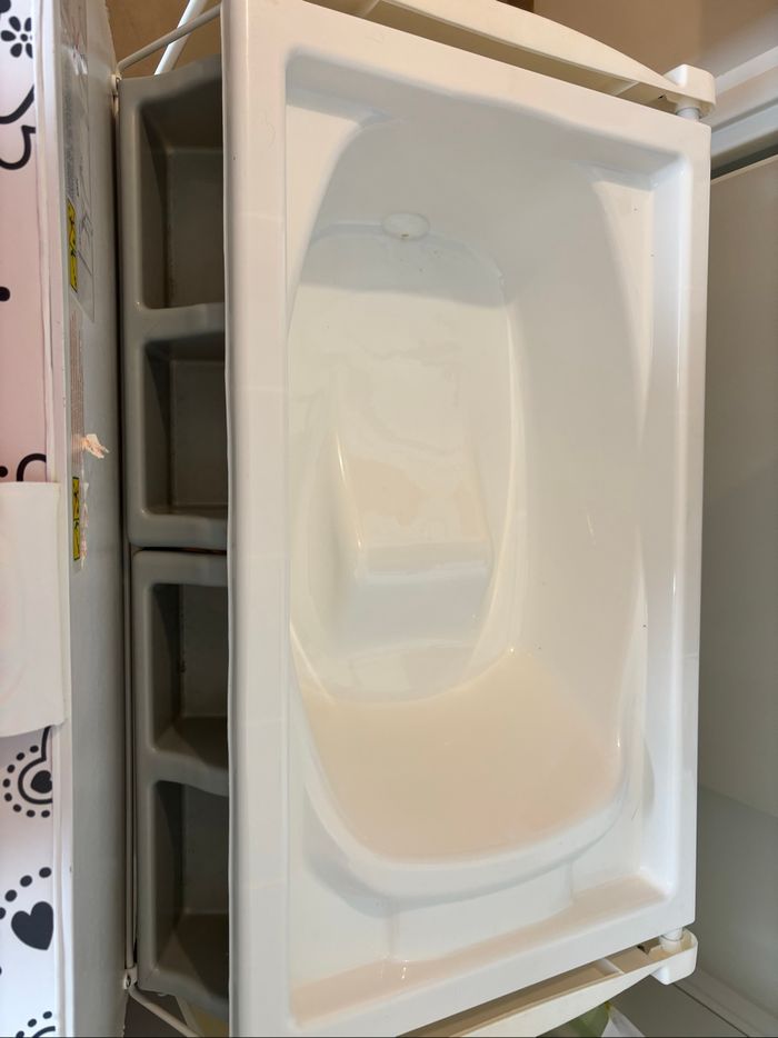 Table à langer avec baignoire - photo numéro 2