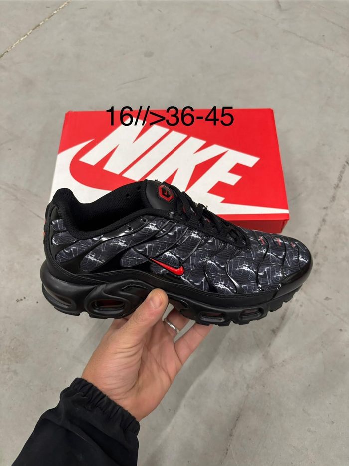 Nike tn noir rouge gris 38