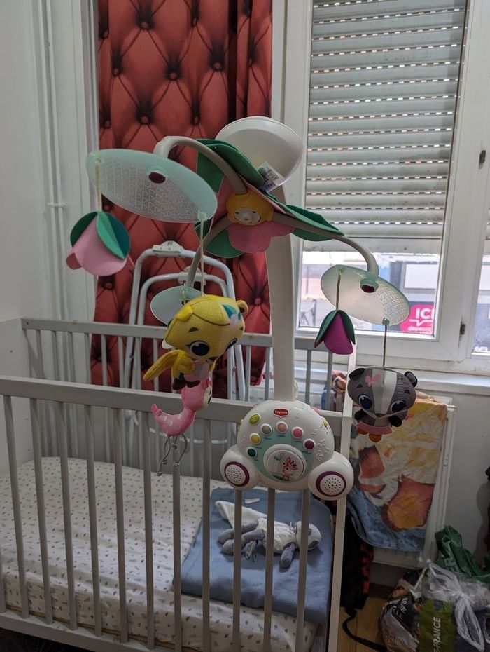 Mobile musical pour fille possible à la négociation