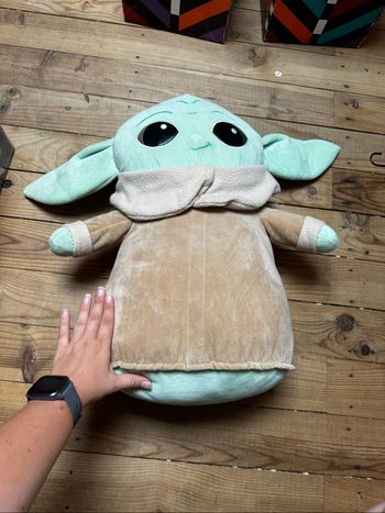 Peluche géante bébé yoda