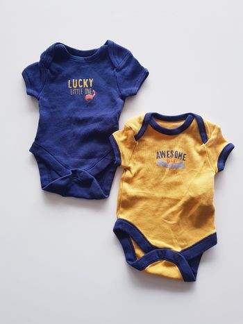 Primark - Lot de 2 bodies (body) à manches courtes - Neuf !