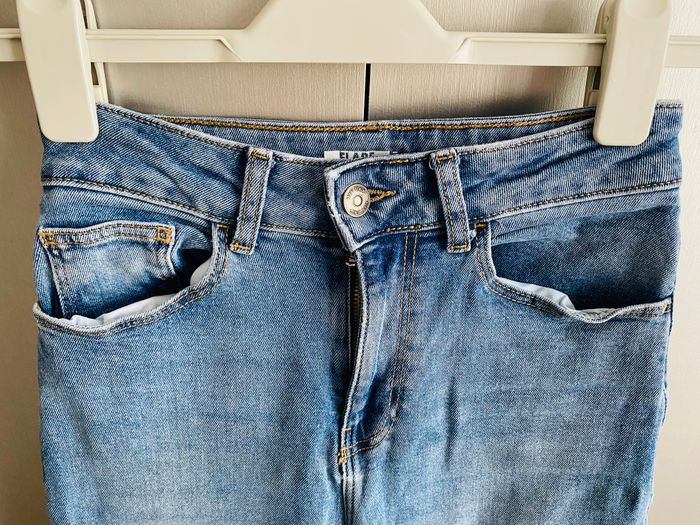 Jean Flare Taille 34/30L - photo numéro 2