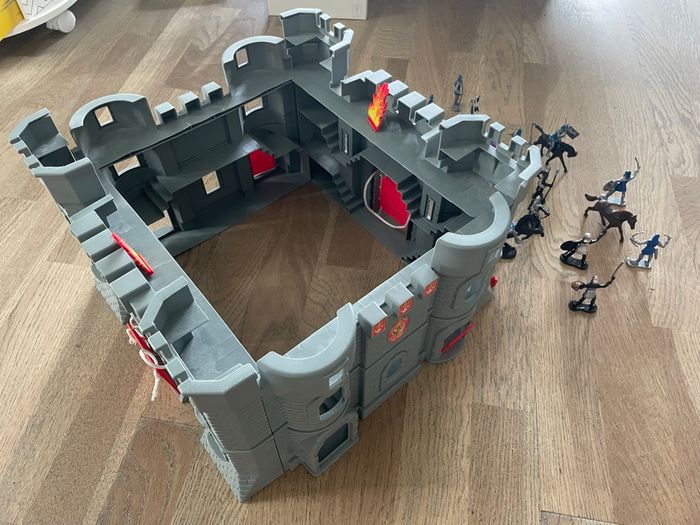 Château fort et chevalier - photo numéro 6