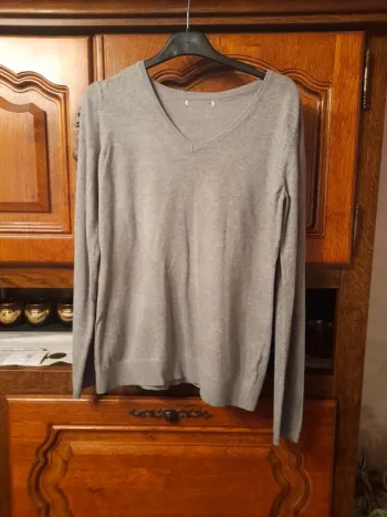 Pull à col V