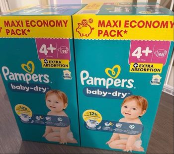 Couche Pampers taille 4+baby dry 