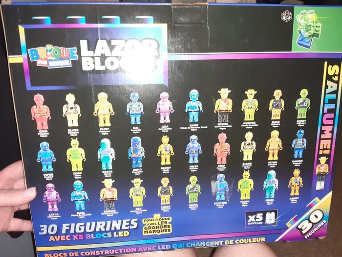 Coffret de 30 figurines neuves - photo numéro 2