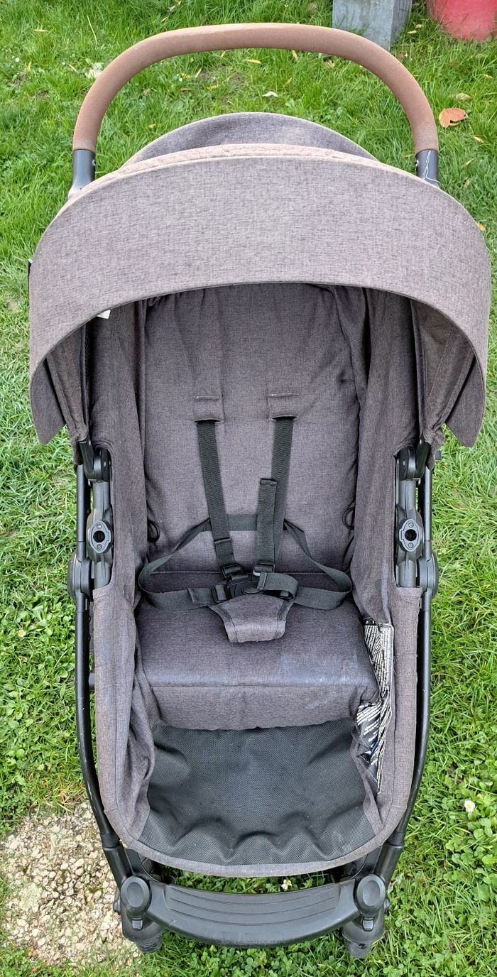 Pousette Kinderkraft noire