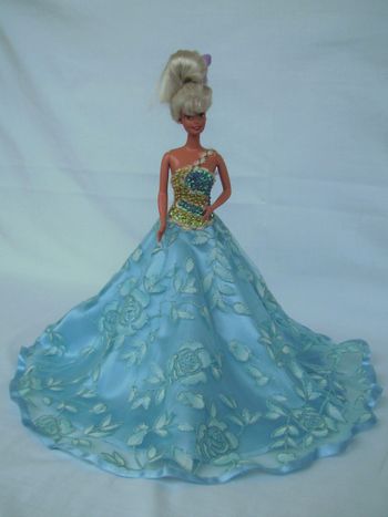 Robe de soirée bleu pour poupée Barbie - Créateur