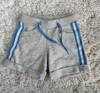 Short dpam en 6 mois, 68cm