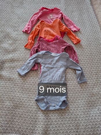 Bodies fille 9 mois