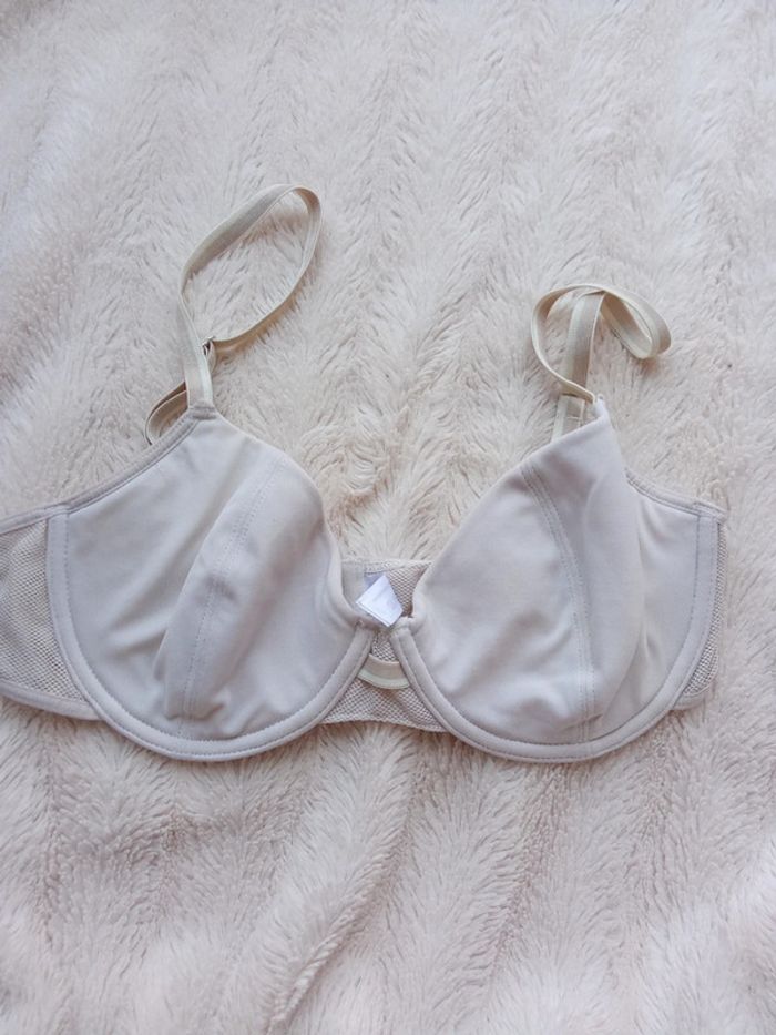Soutien gorge crème - photo numéro 2