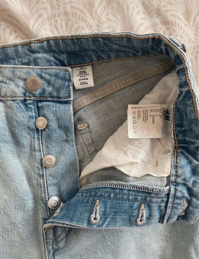 Jean taille haute mom bleu clair H&M - photo numéro 2