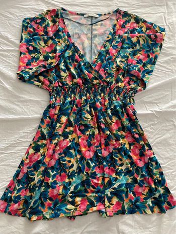 🌸 Robe courte fleurie Pull & Bear – Taille 36 🌿