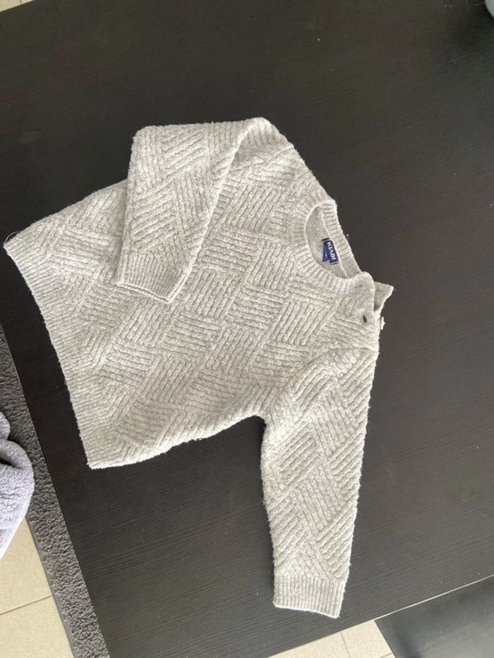 Pull gris