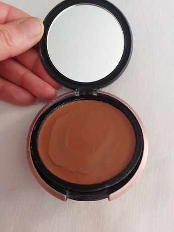 Fond de teint crème