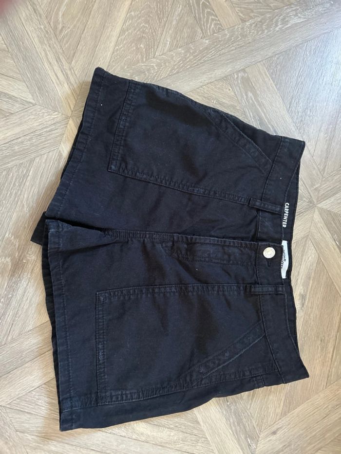 Short noir