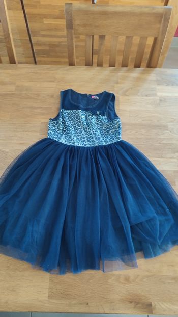 Robe festive taille 6 ans 