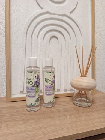 Eau micellaire anti pollution 200 ml à l'acide hyaluronique, huile de coton et huile essentielle de lavande