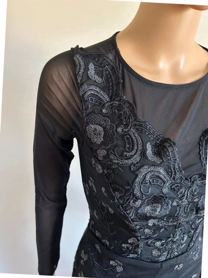 Robe noire et argentée à manches longues Lipsy London taille 38 jamais portée - photo numéro 5
